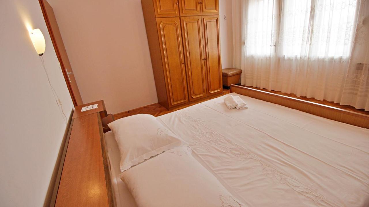 Apartment Ora 奥米什 外观 照片