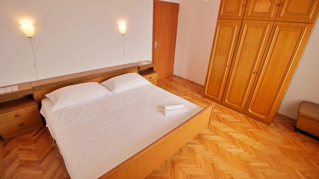 Apartment Ora 奥米什 外观 照片
