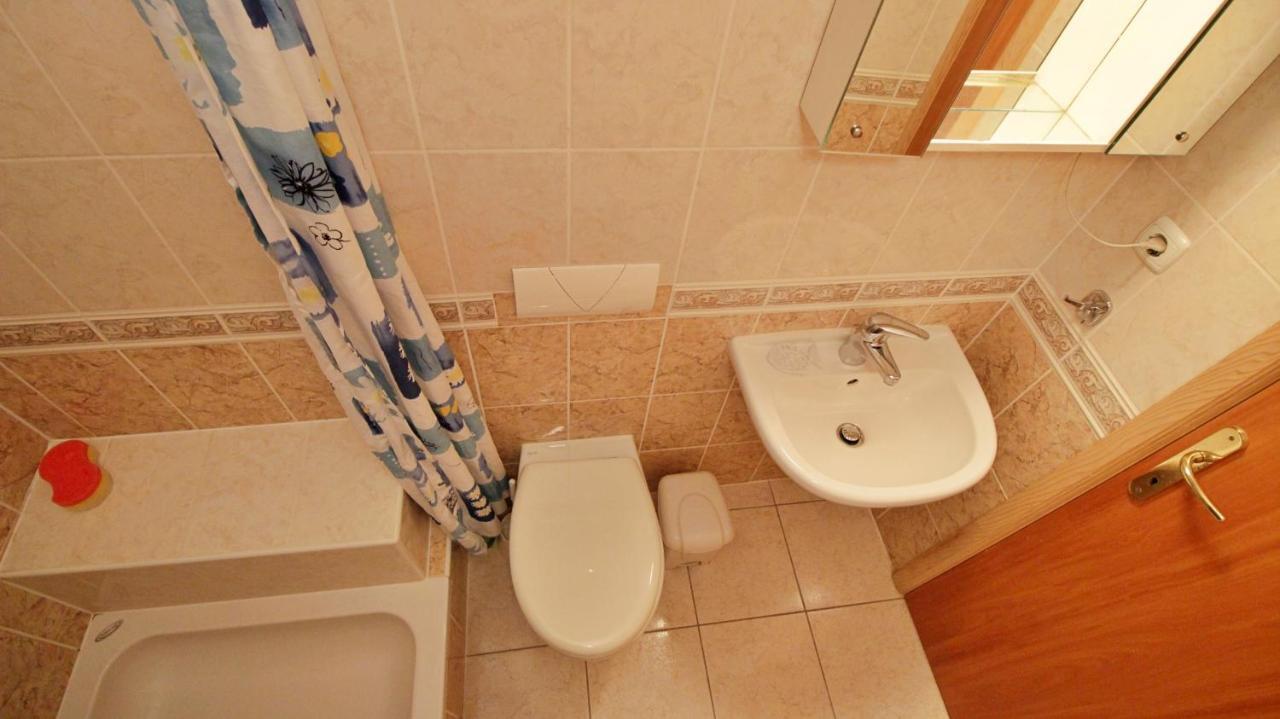 Apartment Ora 奥米什 外观 照片