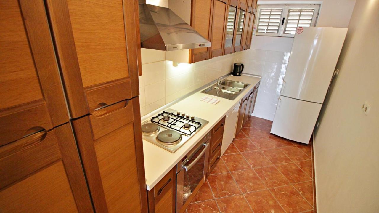 Apartment Ora 奥米什 外观 照片