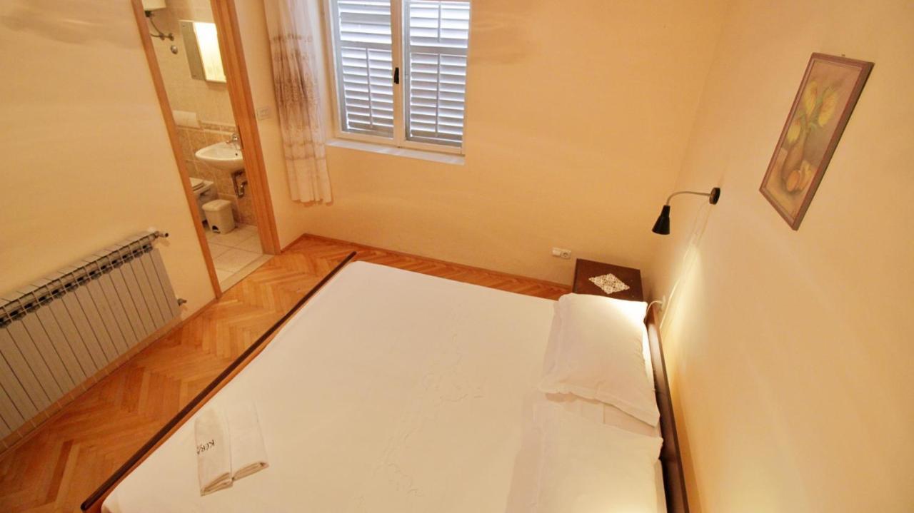 Apartment Ora 奥米什 外观 照片